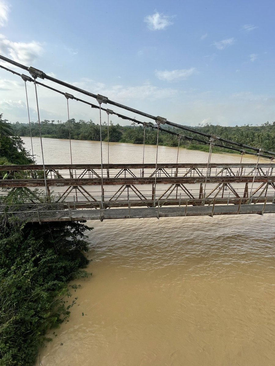 KafuiDey's tweet image. Current state of the Pra River, just few minutes ago!

📸 : @KobbyKyei_ 

#StopGalamseyNow