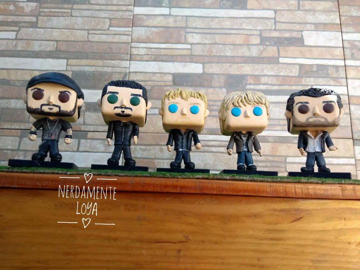 nerdamente_loya's tweet photo. Los #BackstreetBoys30 en version #nerditos 🎶♥️
#emprendimiento 🙌🏻
#bsb 🎵
#aj #kevin #Brian #Nick #Howie 🗣️🎤 https://t.co/A64eNKD7Bt