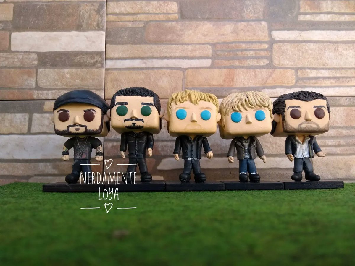 nerdamente_loya's tweet photo. Los #BackstreetBoys30 en version #nerditos 🎶♥️
#emprendimiento 🙌🏻
#bsb 🎵
#aj #kevin #Brian #Nick #Howie 🗣️🎤 https://t.co/A64eNKD7Bt