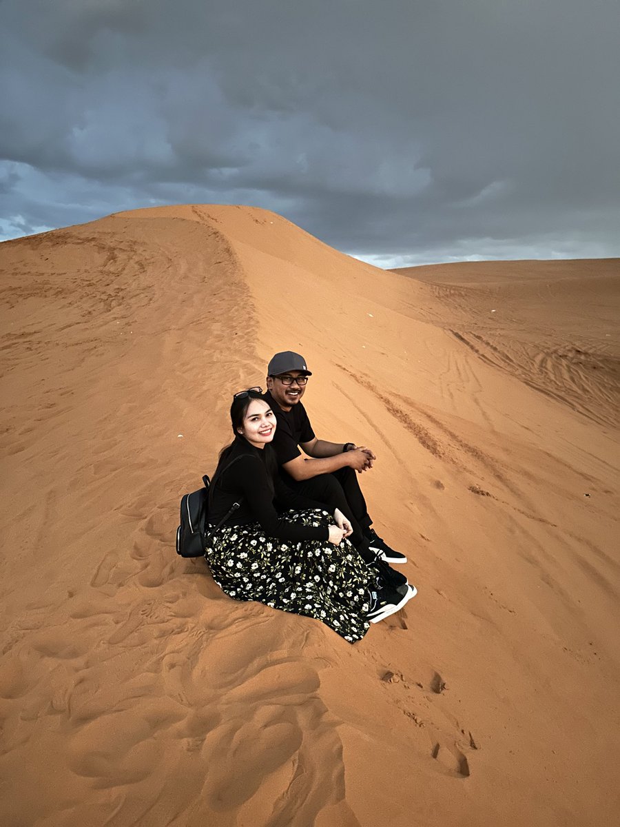 eurial's tweet photo. #DesertDate https://t.co/OshNVkndQB