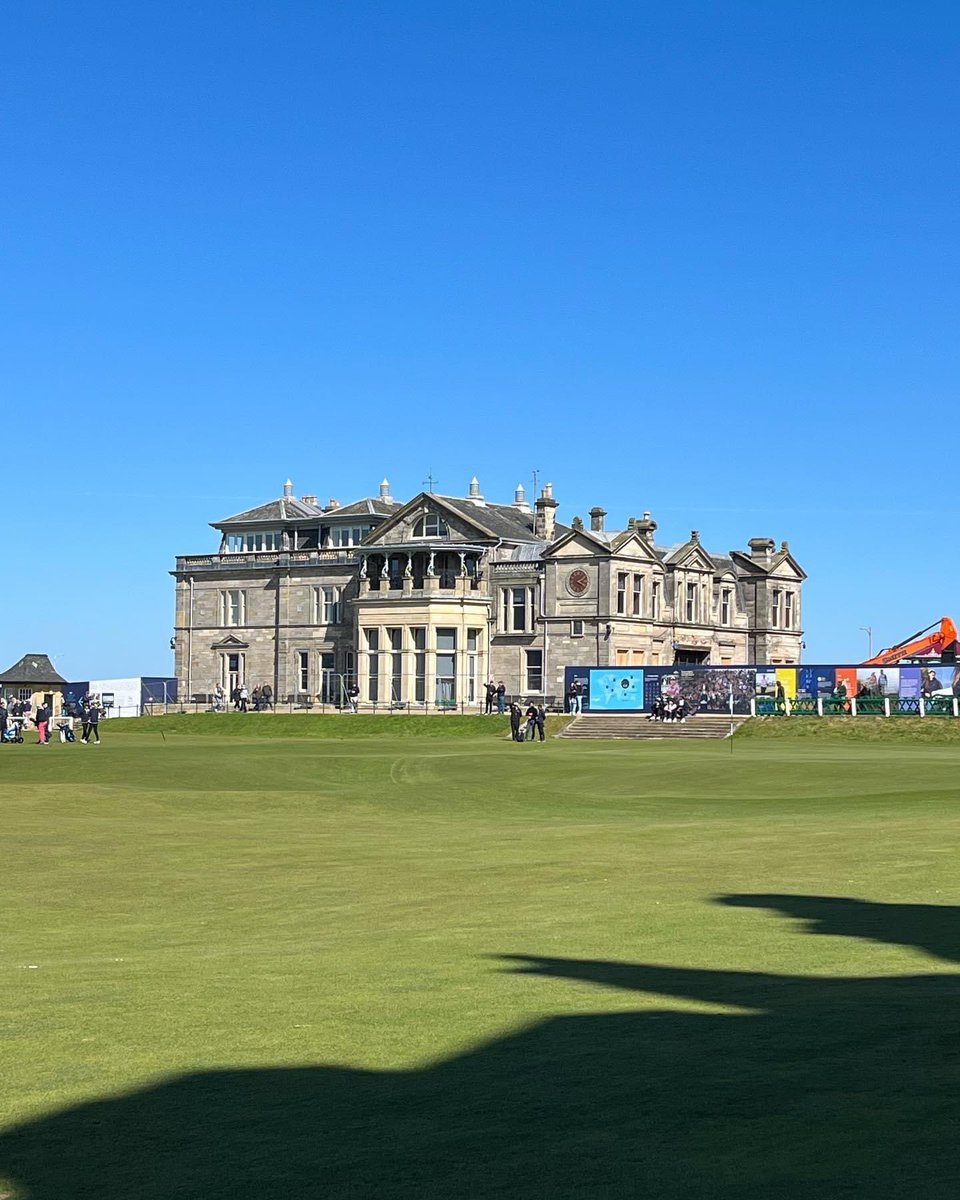 Golf4Home's tweet photo. It was great to be back at @TheHomeofGolf this week and on such a beautiful sunny day!☀️ #standrews #randa #puttinggreens #royalandancient #shortgamepractice #pga #pgapro #pgaprofessional #homegolf #homeofgolf #linksgolf #linksgolf #golf4home https://t.co/GEX0yLj0tn
