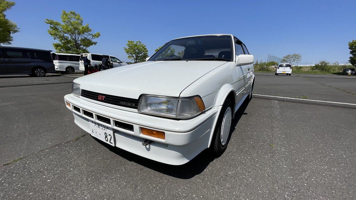 retcolle2022's tweet photo. 【トヨタ カローラ 1600 FX-GT リミテッド（1986年式）】前編 TOYOTA COROLLA 1600 FX-GT LIMITED

本編はこちら！

https://t.co/6mDnMbOk8y

#旧車
#トヨタ
#カローラ 
#FX
#クラシックカー
#ヴィンテージカー
#classiccars
#vintagecars
#oldcar
#愛車紹介 https://t.co/J3getPpRgT