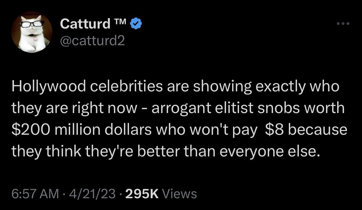 ContraPoints's tweet photo. It is now an elitist status symbol *not* to have a blue check. Incredible, innovative marketing here. https://t.co/fzJxdr8LKh
