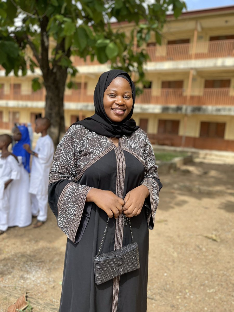Aeesha_O's tweet photo. Eid Mubarak.
Taqaballahu minna waa minkum.

#EidAlFitr2023 #EidMubarak #Eid2023 https://t.co/Jro7Kj4dpq