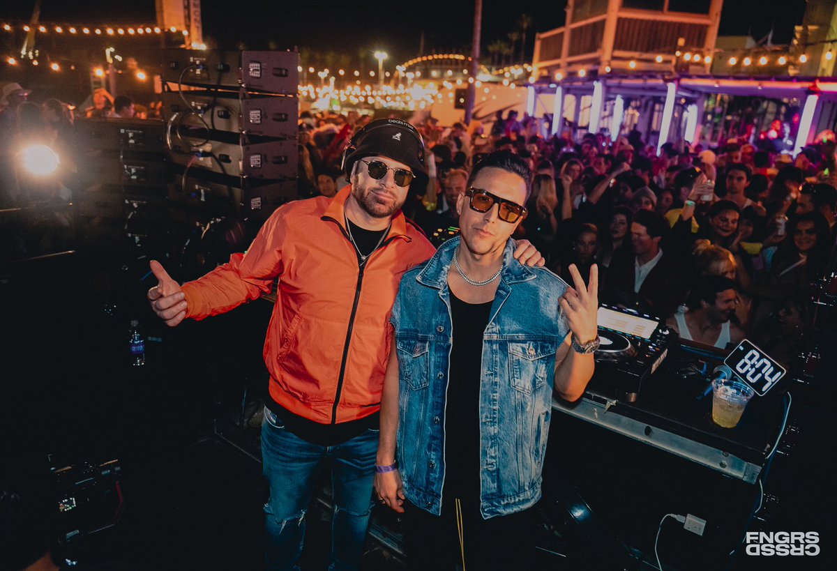 ShibaSanMusic's tweet photo. Newest release out on my label @BasementLeak 💥 'Like This / Beat It Up' by my close friend @NautikMusic out now - let us know which track is your favorite 💪🏻

Track 1 - Like This
Track 2 - Beat It Up

https://t.co/8sKpw5gC2r https://t.co/ECWrrGVfIm