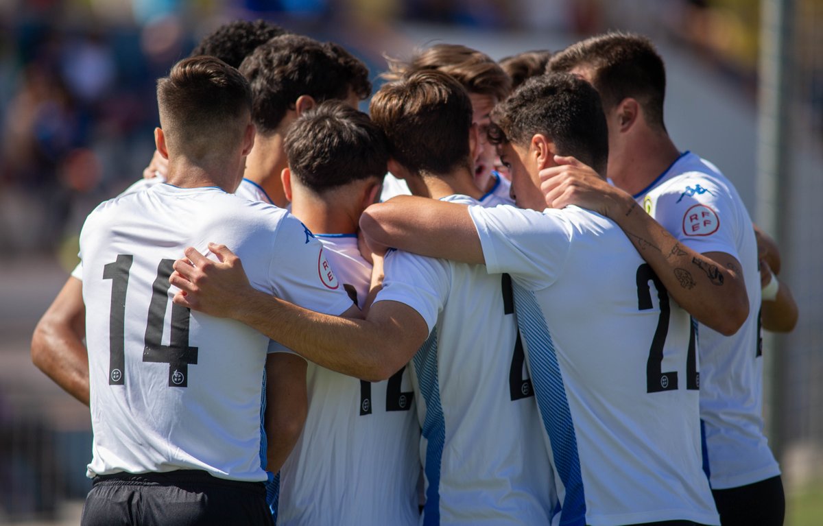 💥 ¡𝗔𝗖𝗢𝗠𝗣𝗔𝗡̃𝗔 𝗔𝗟 𝗛𝗘́𝗥𝗖𝗨𝗟𝗘𝗦 𝗕 𝗘𝗡 𝗦𝗨 𝗣𝗔𝗥𝗧𝗜𝗗𝗢 𝗔𝗡𝗧𝗘 𝗘𝗟 𝗖𝗗 𝗔𝗖𝗘𝗥𝗢!

🗣️ El #HérculesCF pone en disposición de sus aficionados un bus gratuito para acompañar al Hércules B

ℹ️ herculesdealicantecf.net/acompana-al-he…

#HérculesB · 💙 #MachoHércules 🤍