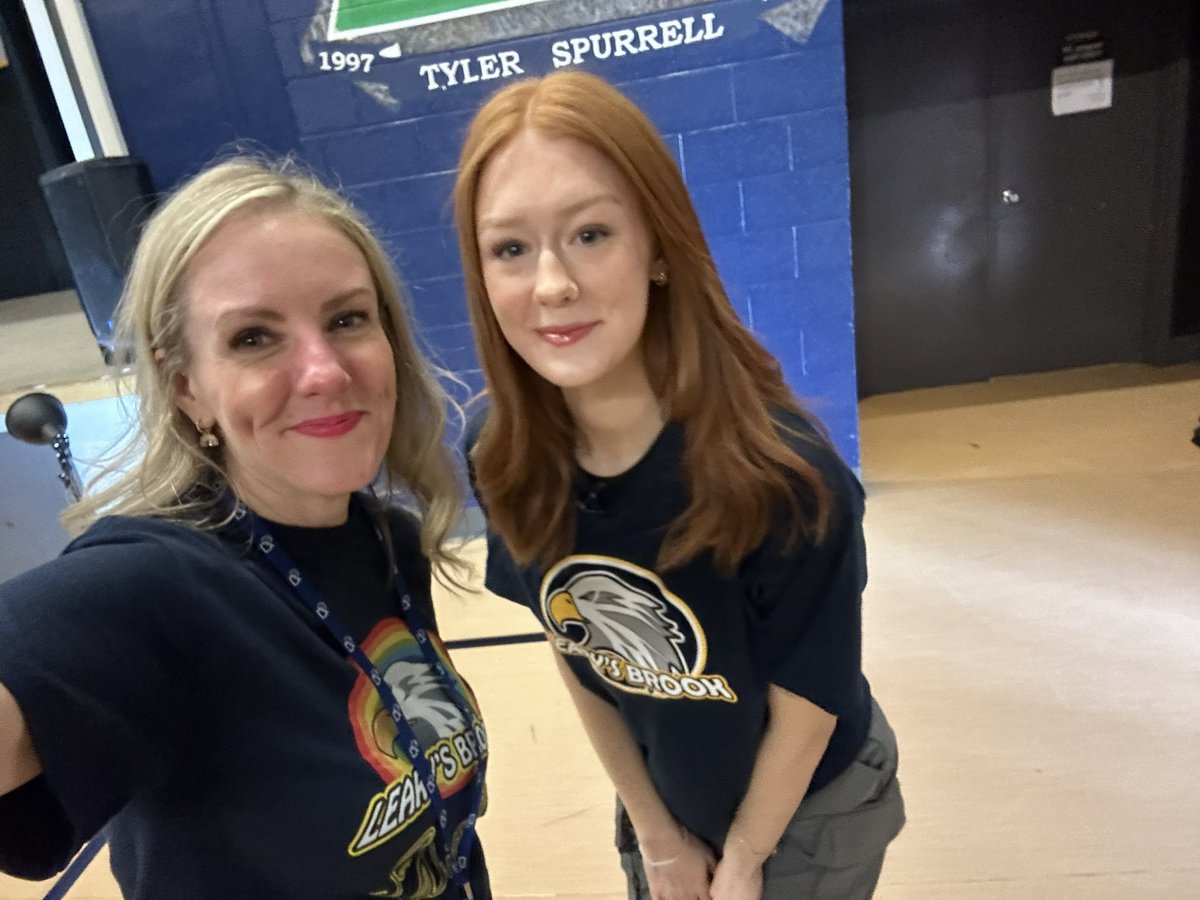 Andrea_howard12's tweet photo. A big shout out to the very talented @RachelCousins19 &amp; former @learysbrook  alumni for coming to our school to speak of her Mental Health journey! We also had the privilege of listening to her perform. What a voice!!! https://t.co/g48Kvylqjv