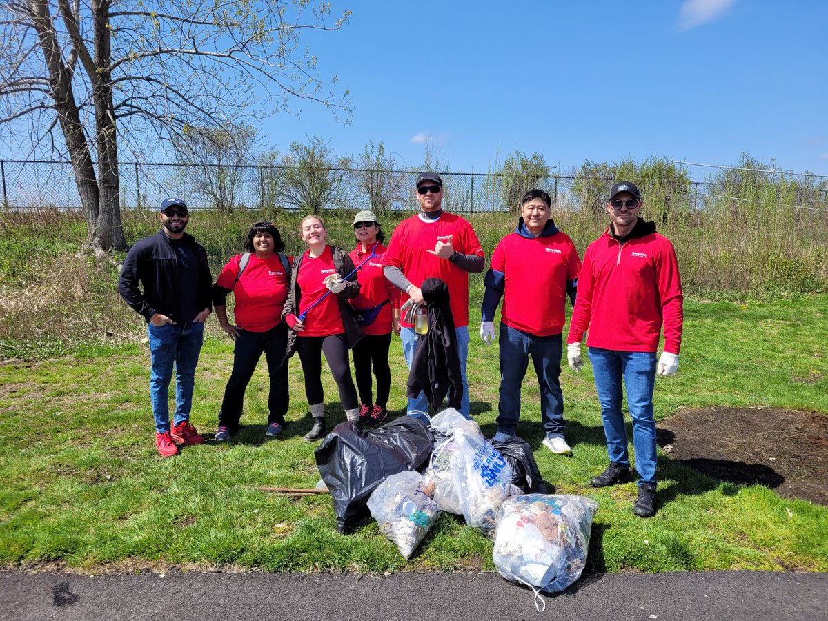 charlesriver's tweet photo. Thank you @ThermoFisher for cleaning up Millennium Park in West Roxbury today! #CharlesRiverCleanup #myCleanCharles #KeepinItClean https://t.co/MwXKUfqCST