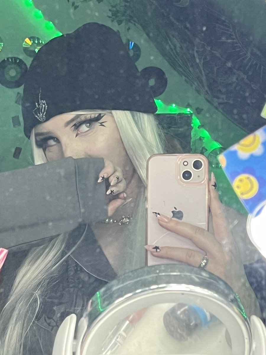 lostdurchsleben's tweet photo. Kms https://t.co/opovJOnxTS