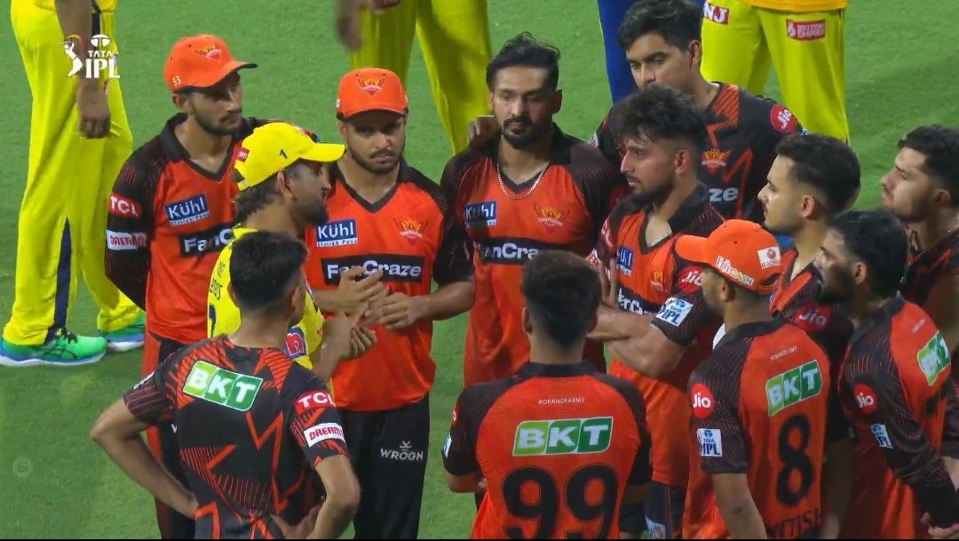 MS Dhoni having a discussion with Umran Malik and all other youngsters listening carefully.

What a lovely picture!