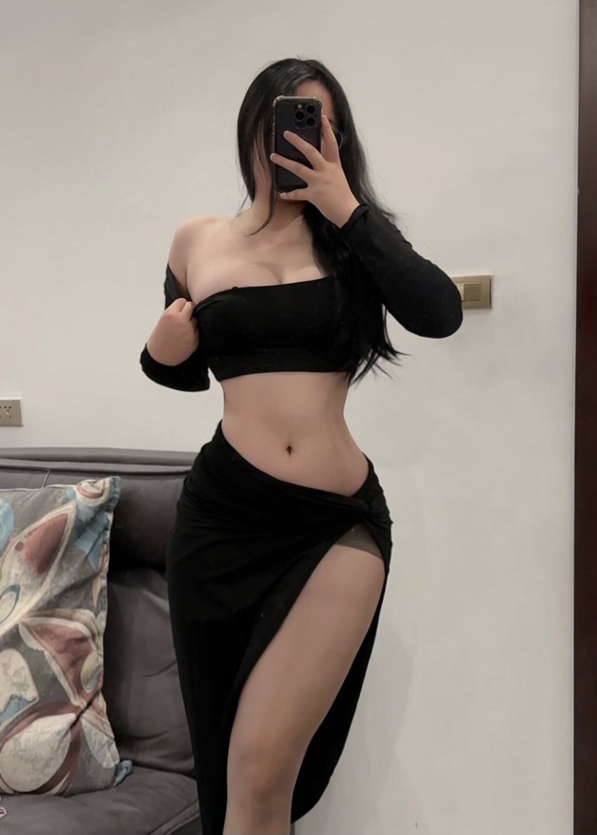 KramValene's tweet photo. 女s找听话的男m一起探索尝试新玩法，反差一点的好。姐轻度s ，26以下的匆扰，喜欢探索的：想尝试了解的电报联系 #女S  #网调 #女王调教 #sm调教 #丝袜美腿 #恋足 #性虐待 #男m https://t.co/bOfUtKBBCb