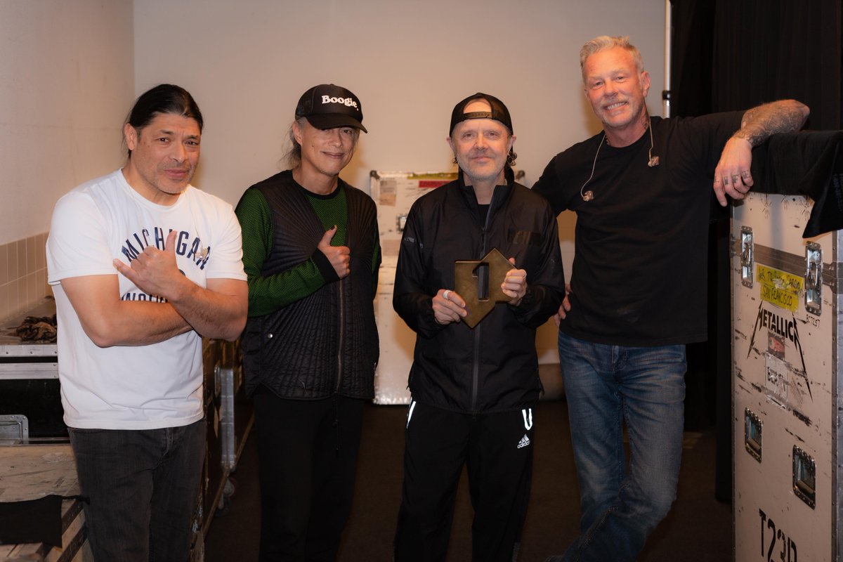 Metallica tweet media