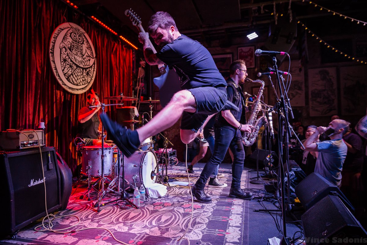 FavSightsSounds's tweet photo. Can't stress enough how much @KillLincoln is one of the best live bands out there! Added my full gallery of photos from the @BadTimeRec at @3LinksDeepEllum to my site here: https://t.co/AtZkpLAVFO
#killlincoln #badtimerecords #ska #concertphotography #photography https://t.co/qziIsSsttF
