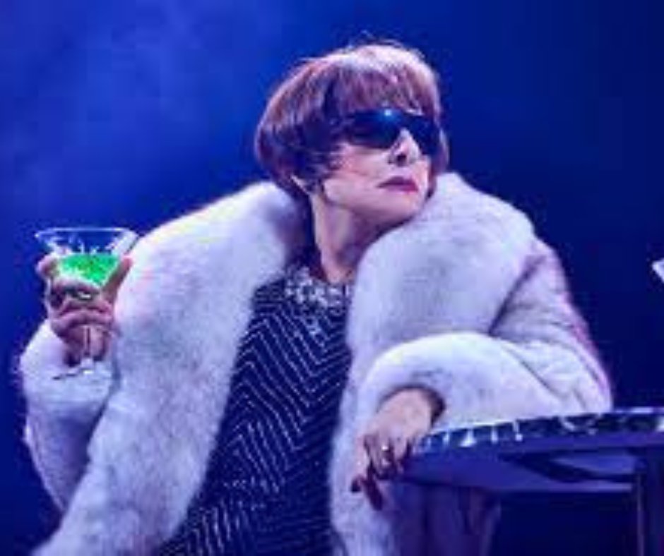Happy Birthday to the best belter in the biz, Patti Lupone ! 