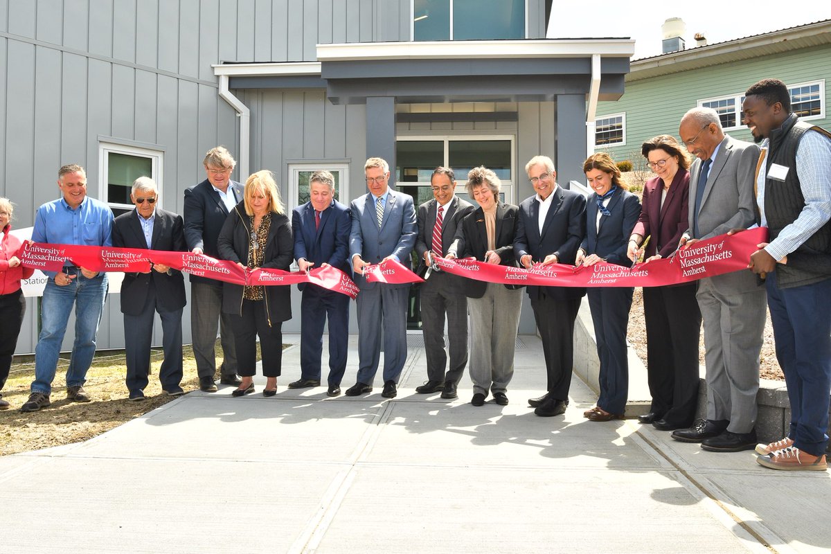 Today we celebrated official opening of the $8M reno/expansion of @UMassCranberry, which provides critical support to @MassCranberries and industry. Thx to @MassDeptAgr, @MassCranberries, A.D. Makepeace and all who came to celebrate. bit.ly/43NU6r3