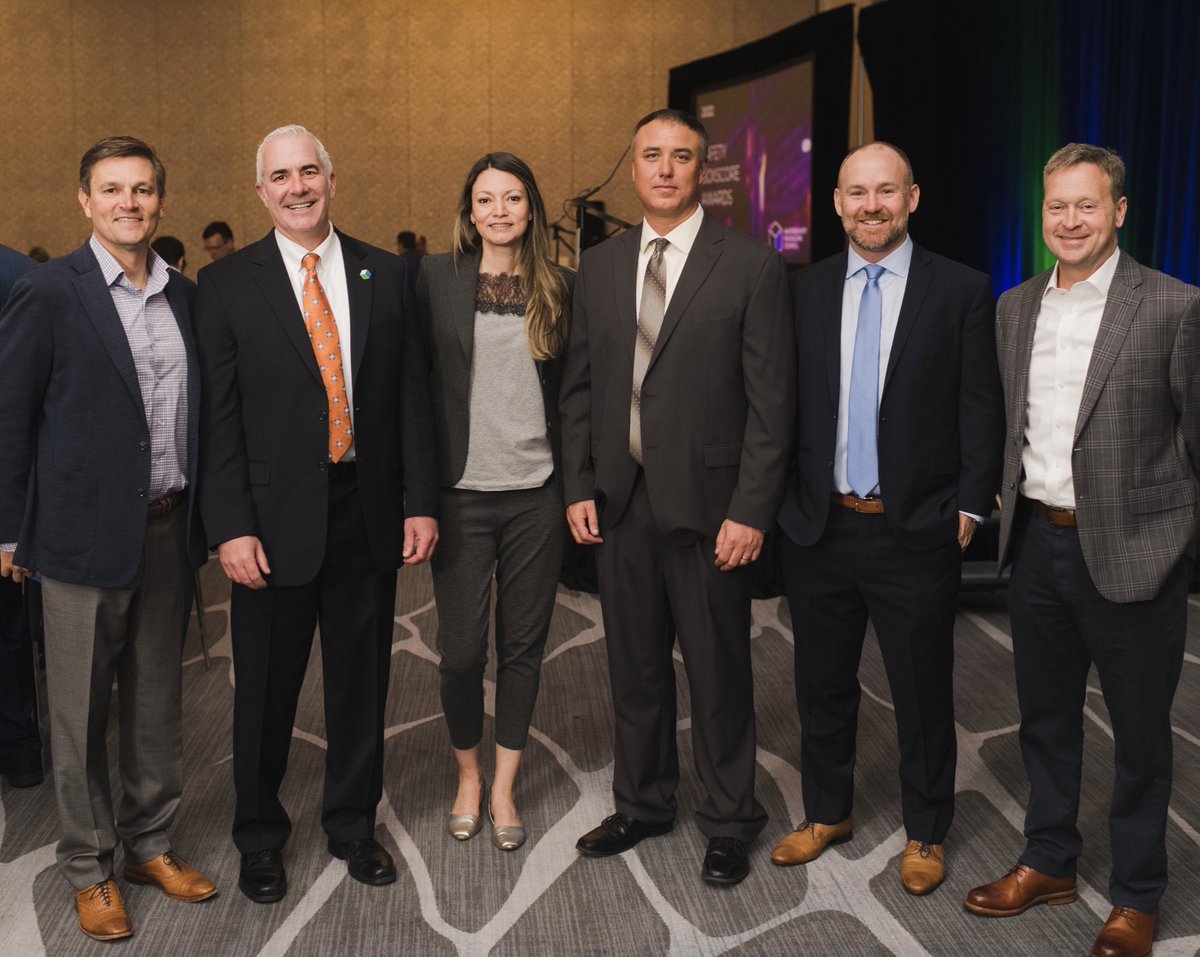 onepaperworks's tweet photo. To echo Brian Janki’s message, #sustainability trends favor paper-based #packaging. We celebrate new and ongoing industry connections and friendships made in Nashville this week at @paperboardpkg’s Spring Conference,!
#onepaperworks #paperboardpackaging https://t.co/pnqsfL0yfR