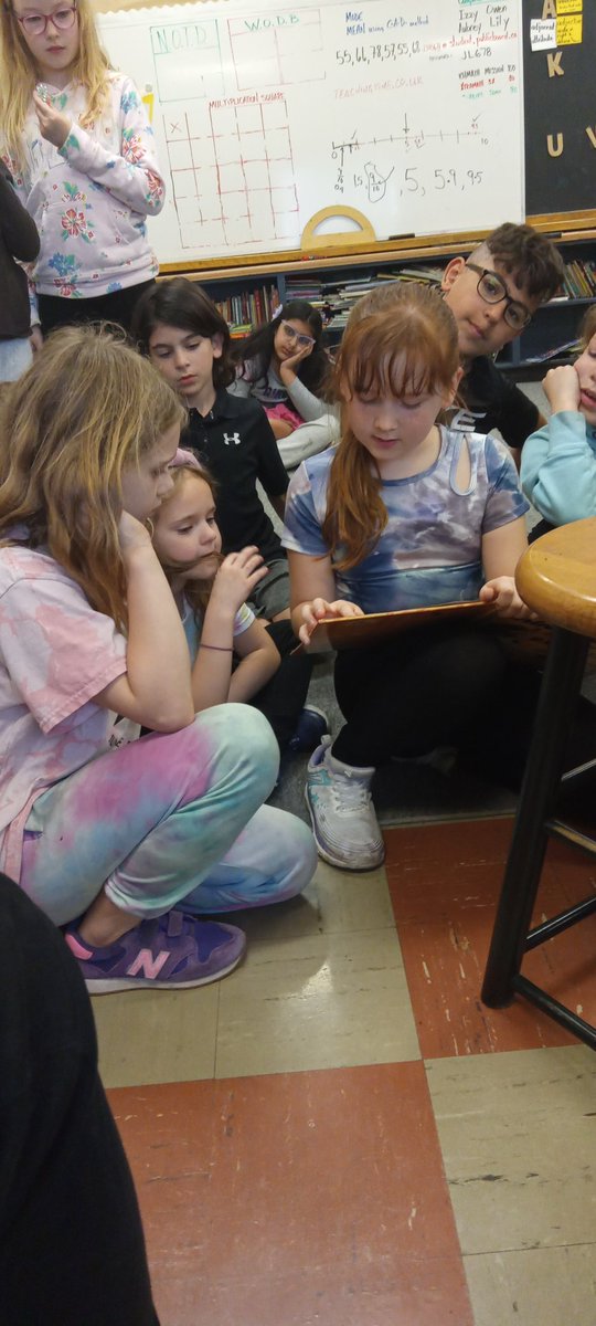 Mr_Longden's tweet photo. I. has only been in Canada for a few months. She is already reading in English thanks to the help of her classmates. https://t.co/StNK5IwQwU