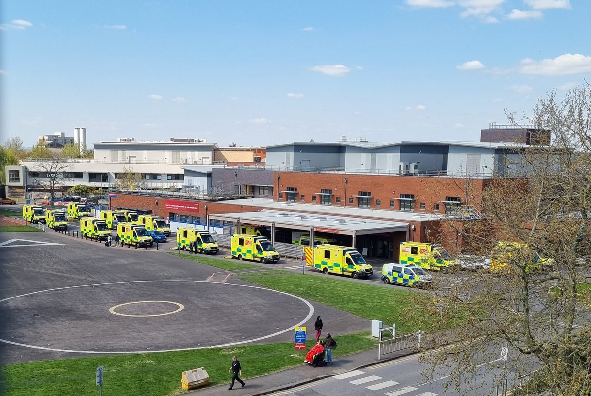 charlie_nye's tweet photo. Yesterday at work. Scenes I never saw 5 years ago. Now business as usual. The NHS is under huge pressure. Please @SteveBarclay Sort out social care #carersnotcuts, retain staff #FullPayRestoration for all, and focus on Prevention. Patients deserve better. https://t.co/4hqsmRAzNq