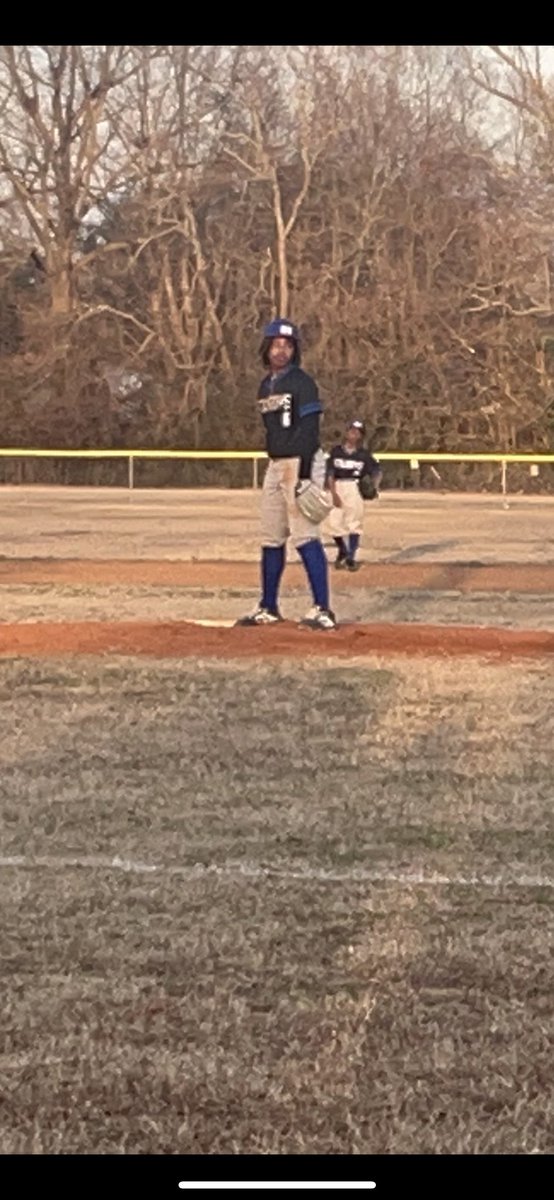 JaylonHorton12's tweet photo. We played our last regular season game yesterday and finished the season 17-6 and finished 2nd in our district. My stats for the regular season were BA:.409 SLG:537 RBI:25 OBP:722 FP:903 
SO:45 ERA:3.600 W/L:4-1 ..First playoff game Tuesday 💫🔒 https://t.co/nTJacJ1UeR
