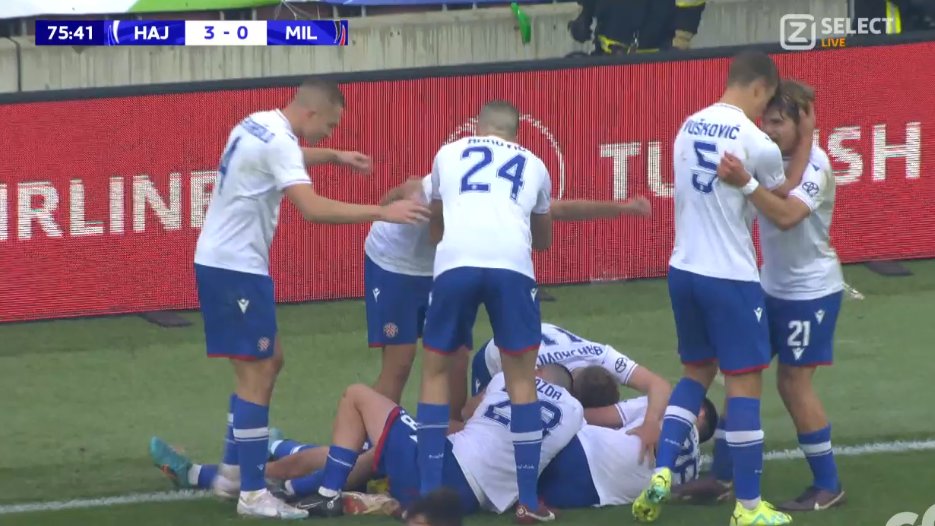 foet247europa's tweet photo. Hajduk Split 3 Milan 0. Hrgović #HAJMIL #UYL https://t.co/vacPflrnZ4