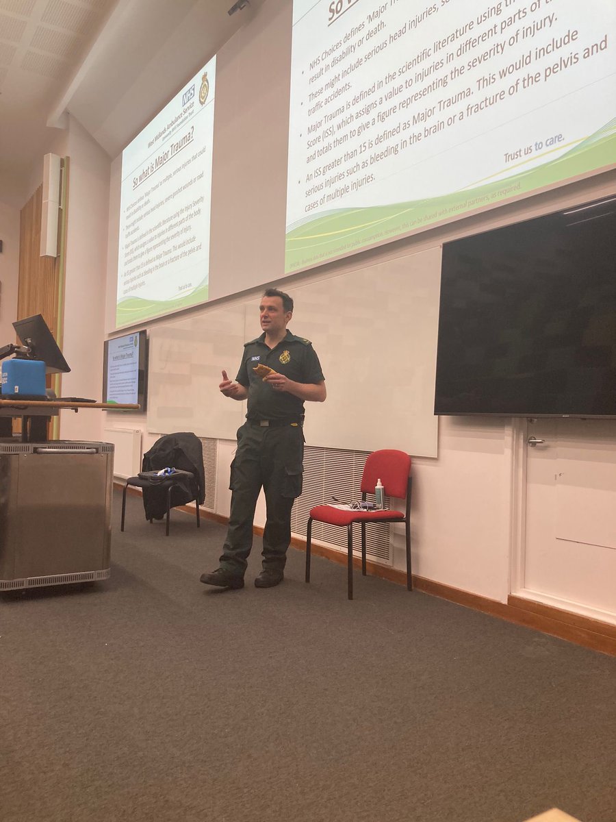 Thanks <a href="/WarwickPHEM/">WarwickPHEM</a> for inviting me to discuss the role of <a href="/WMASMERIT/">WMAS MERIT</a> and <a href="/OFFICIALWMAS/">West Midlands Ambulance Service #HelpUsHelpYou</a> Regional Trauma Desk. I explained how we identify cases, and resource Enhanced Care Teams to critically ill and injured patients. Thanks especially for the ‘mid presentation’ pizza!! 🍕🍕😄👍