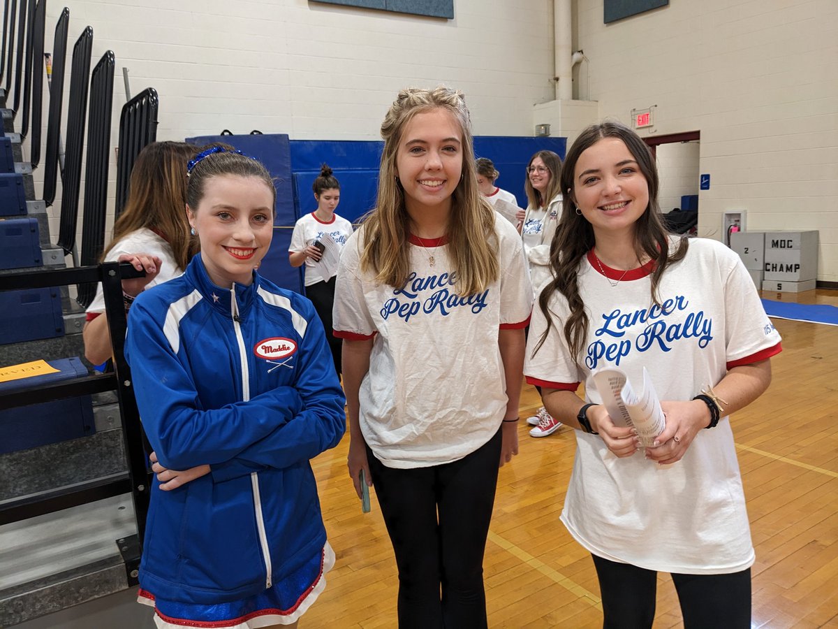 StevenJuster's tweet photo. Londonderry High School spring pep rally fun (more to follow) https://t.co/tCOqfqeYBx