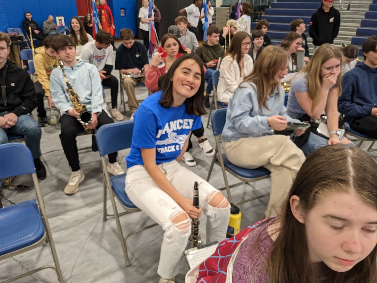 StevenJuster's tweet photo. Londonderry High School spring pep rally fun (more to follow) https://t.co/tCOqfqeYBx