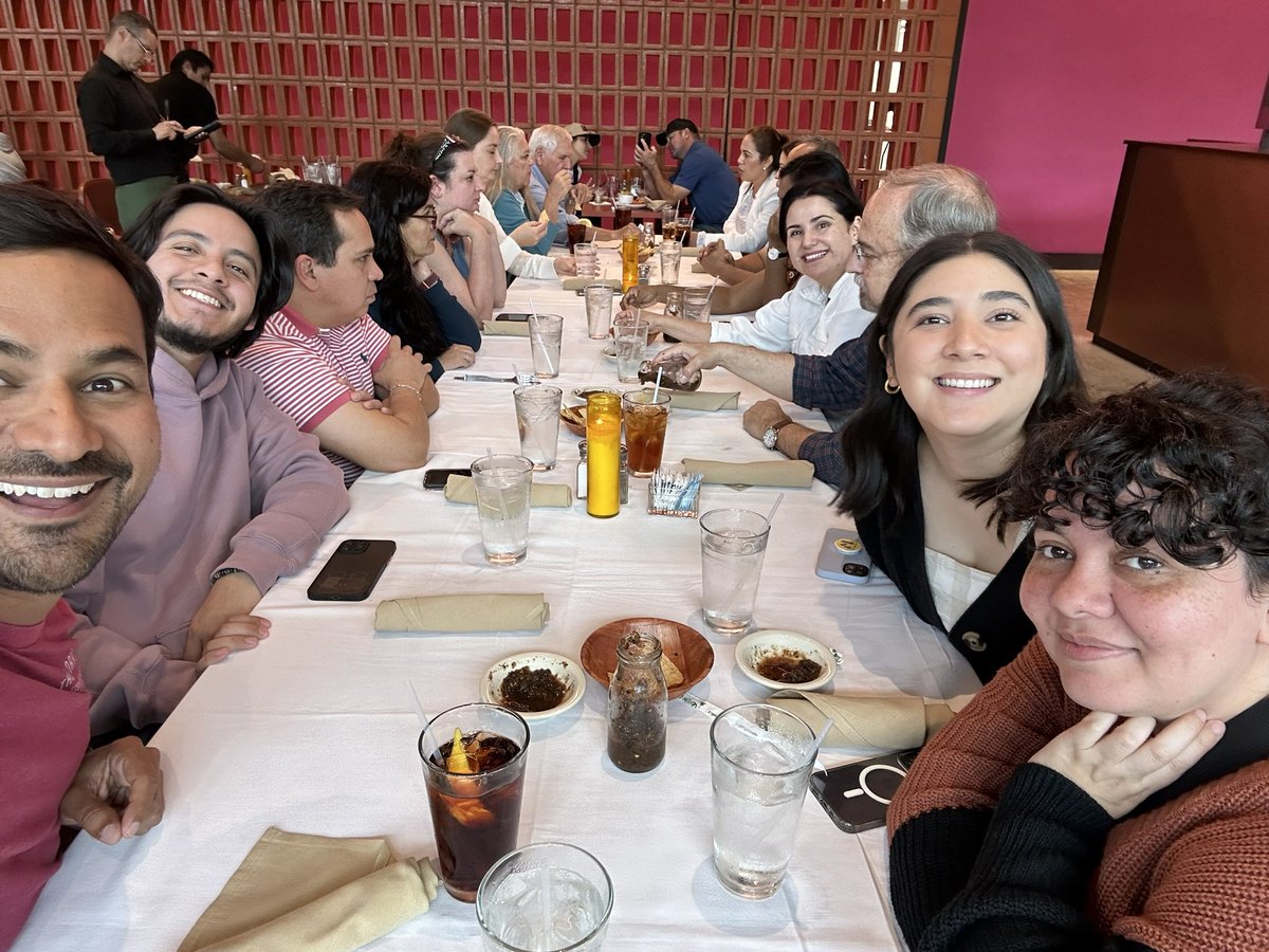 altaarchitects's tweet photo. @rosariossa #birthday #office #lunch 🐏 #local #SanAntonio https://t.co/kCuRTXuFZx