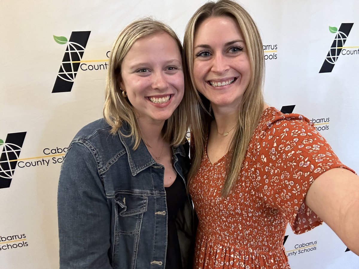 DPannell_7's tweet photo. Honored to represent @haroldwinklerms last night at @CabCoSchools celebration of excellence! 🐺✨ https://t.co/rlGrkPFjlj