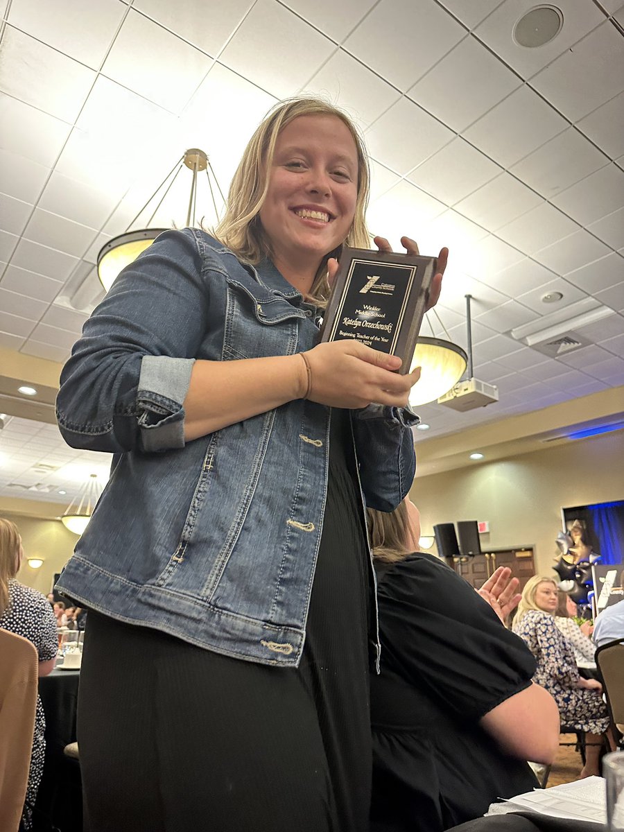 DPannell_7's tweet photo. Honored to represent @haroldwinklerms last night at @CabCoSchools celebration of excellence! 🐺✨ https://t.co/rlGrkPFjlj