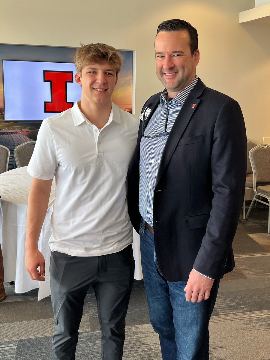 Mark C. Palmer (@palmerlaw) on Twitter photo Fortunate to have <a href="/fifield_charlie/">charlie.fifield</a> as a great mentee to learn from each other! #Illini Student-Athlete Mentorship Appreciation Breakfast
#theilliniway #illiniforlife Fortunate to have <a href="/fifield_charlie/">charlie.fifield</a> as a great mentee to learn from each other! #Illini Student-Athlete Mentorship Appreciation Breakfast
#theilliniway #illiniforlife