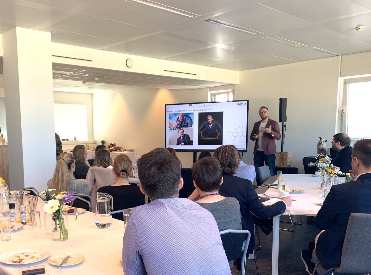 Ch_Nageler's tweet photo. Wow - was für ein IGEPHA Themenfrühstück! Wir waren Premierengast im neuen DREHM Pharma GmbH Café und hörten Spannendes zum Thema #NewWork! Danke an Mario Koller und Markus Stelzmann für die inspirierenden Ausführungen und danke an Sandra Hartbach für den coolen Soundtrack. https://t.co/wdYeoZS0NQ