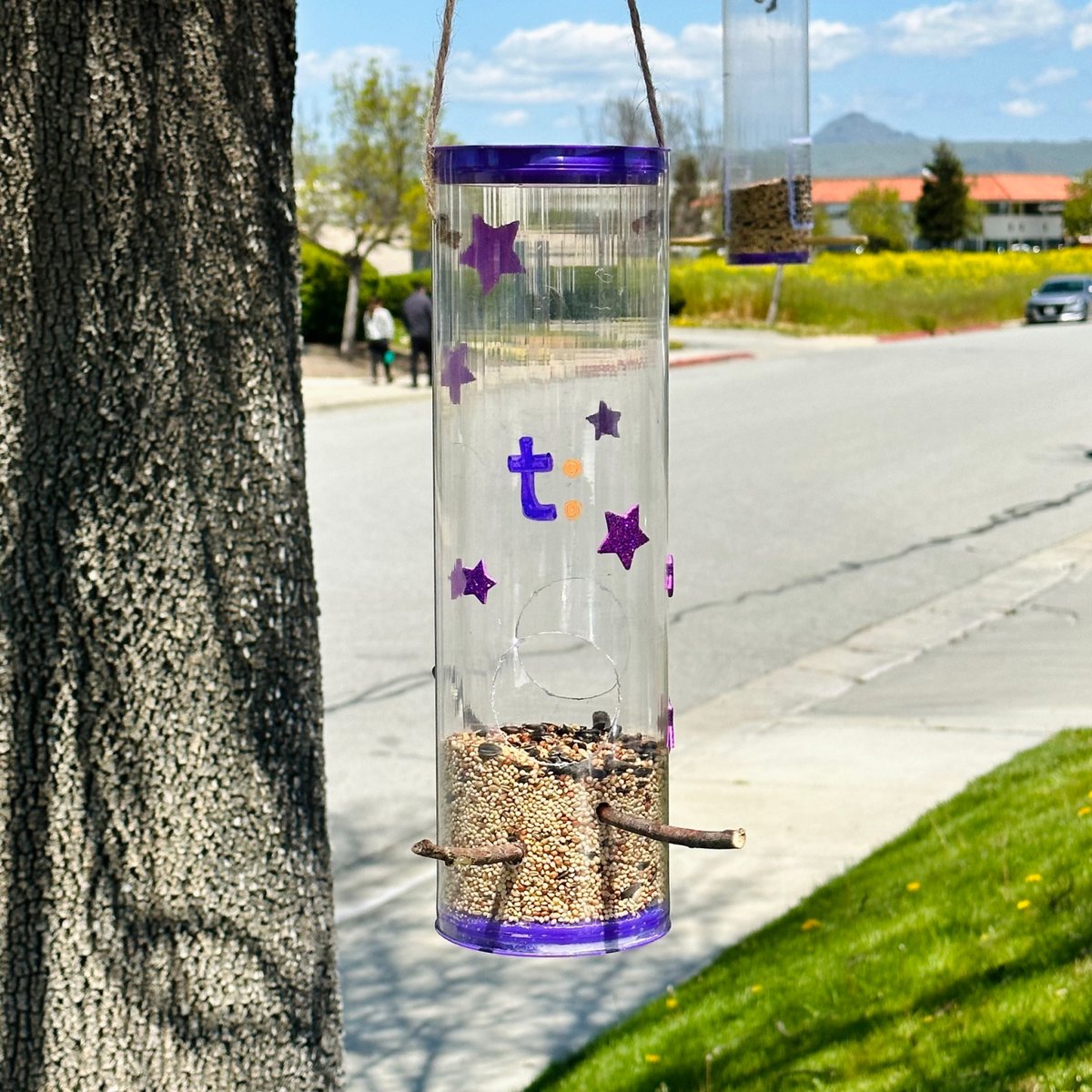 teknovascience's tweet photo. This Earth Day, we’ve found a great way to reuse our plate sleeves. They’re designed for easy dispensing and extended shelf-life, but they make a great bird feeder too! Join us this Saturday in Hollister to make yours: https://t.co/sFP9nkmcaO

#EarthDay #MakingSolutionsPossible https://t.co/2UvoVasigy