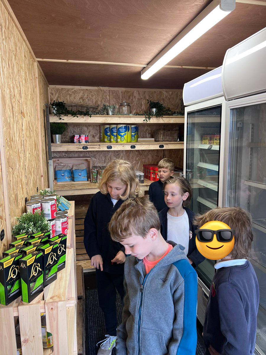 ysgolyddraig's tweet photo. #YYDTaf We have spent the week exploring Big Bocs Bwyd and its aims. Don’t forget our grand opening on Wednesday! https://t.co/xhfITVGlNI
