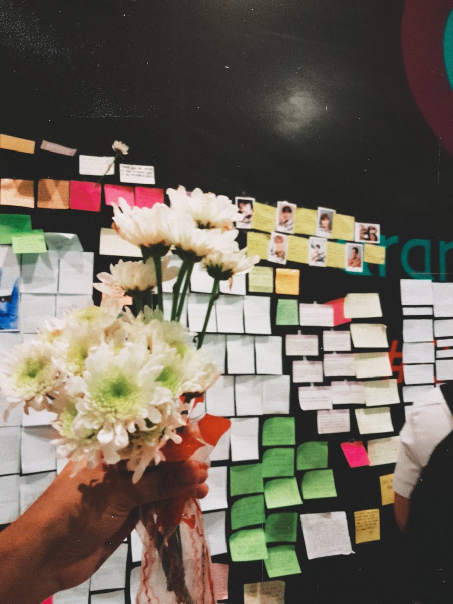 yeonjunkthv's tweet photo. Final chapter, finally, the moon meets the star 💫
Rest in paradise, my love. You'll be remembered. Be happy wherever you are. We will miss you so much. I love you, Moon Bin 🤍🕊

📍New frontier theater
#MoonBinWeLoveYou
#RestInLoveMoonbin 
#MOONBIN 
#AROHA_PLEASE_STAY_STRONG https://t.co/wfW2flAUYk