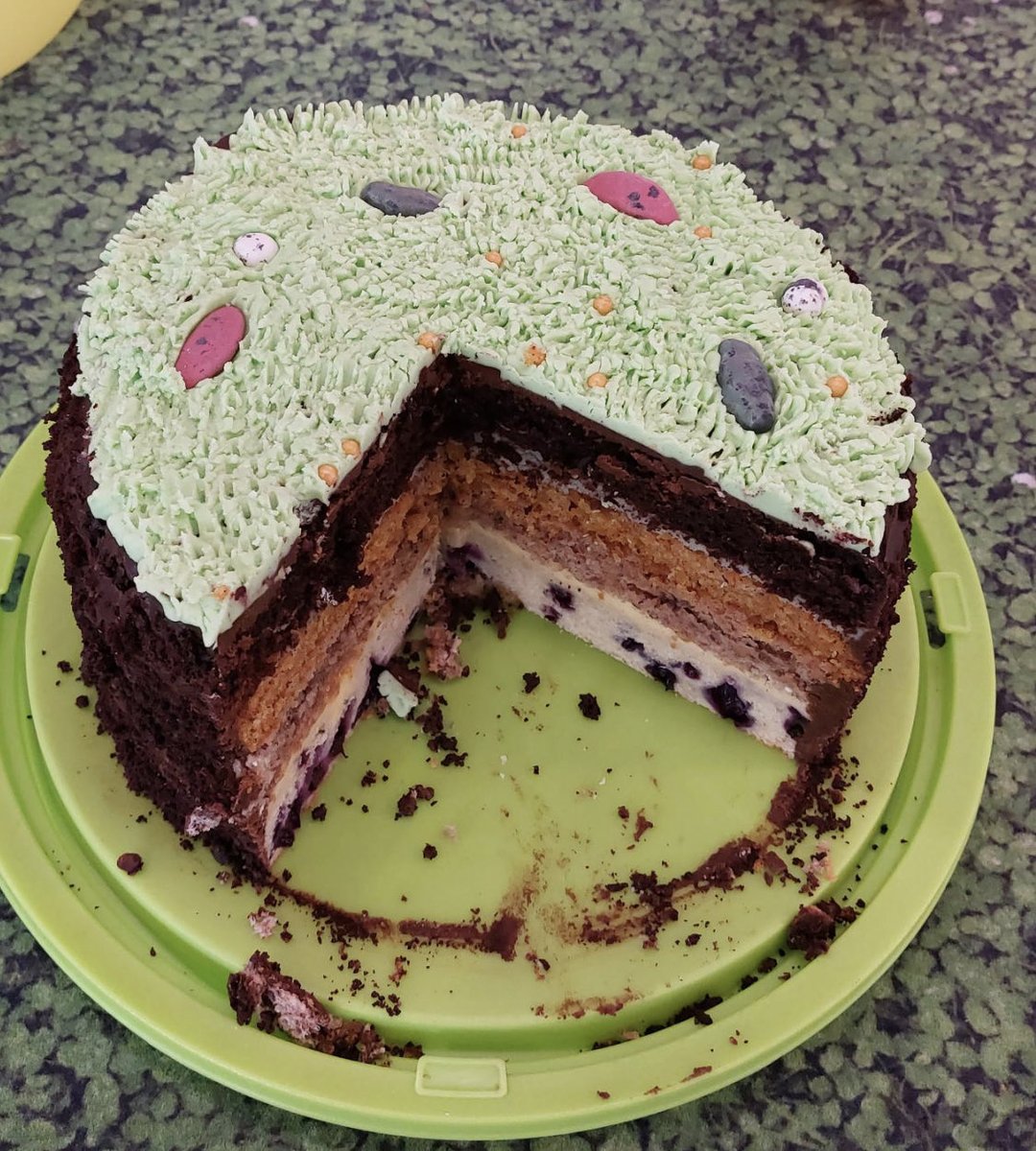 At <a href="/GTK_FI/">GTK</a>, we have Cake Fridays where someone from the office bakes a cake. Today we had the perfect #geology cake with amazing details. Have you seen a better one?  #GTKpeople