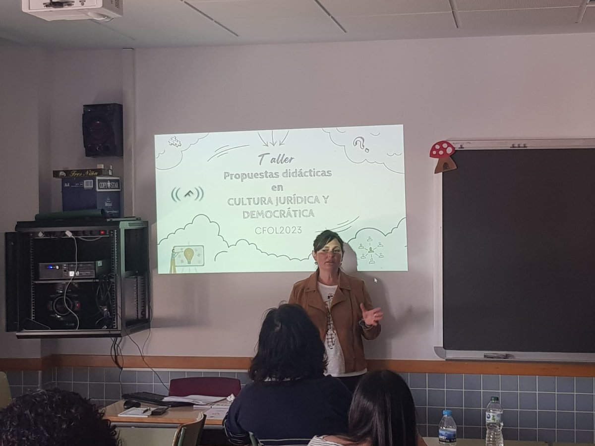 El departamento de #fol de @iesfsl presente en el  #CFOL2023,  en iniciativas geniales con el proyecto " Mi plan académico y profesional", proyecto interdisciplnar LOMLOE 3 ESO y el taller "Propuestas didácticas para cultura jurídica y democrática" #VadeFOL