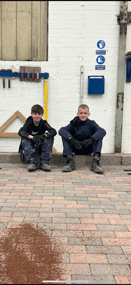MsAndersonDHT's tweet image. Mrs Hooper &amp;amp; I are so proud of our S2 boys who have fully engaged with @FirstStepsFT programme and are working incredibly hard to learn &amp;amp; progress in this industry #ourboys #teamAndersonHooper