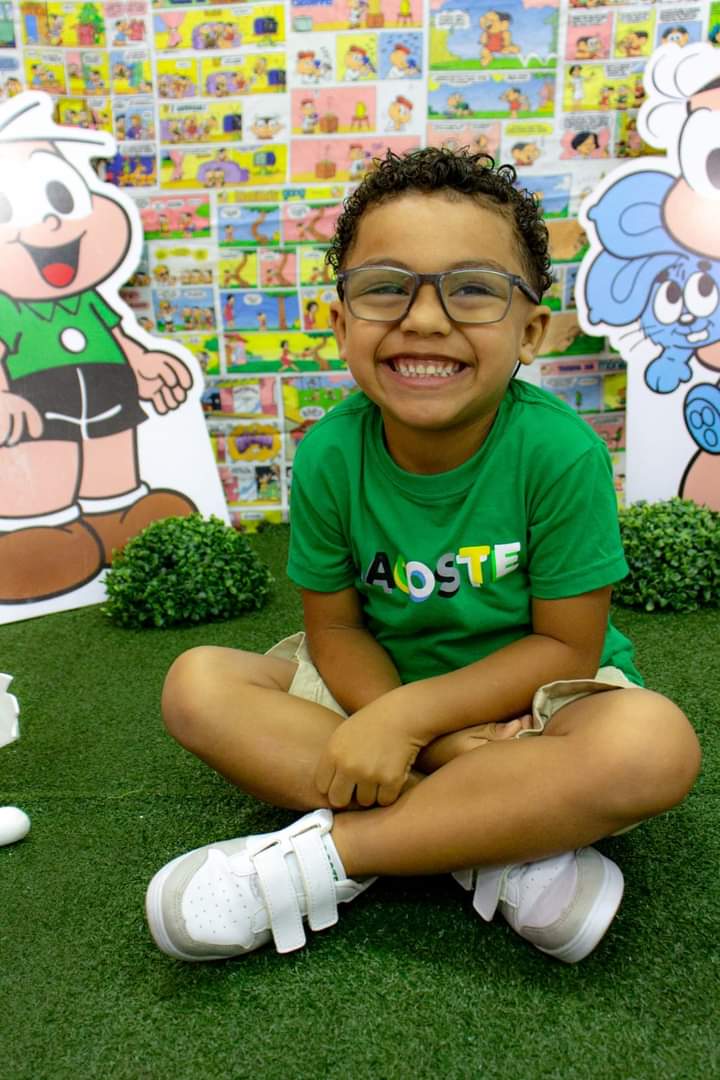 lipeert's tweet photo. Pensão n forma caráter, pensão n constrói valores, pensão não é sinônimo de amor. Ser pai, é ser exemplo, ser pai é participar, ser pai é proteger e educar! Seus 100, 200 e 300 reais, n constrói o herói que seu filho quer que você seja. Tá ao seu lado no dia a dia é gratificante https://t.co/1gTl5ofYp3