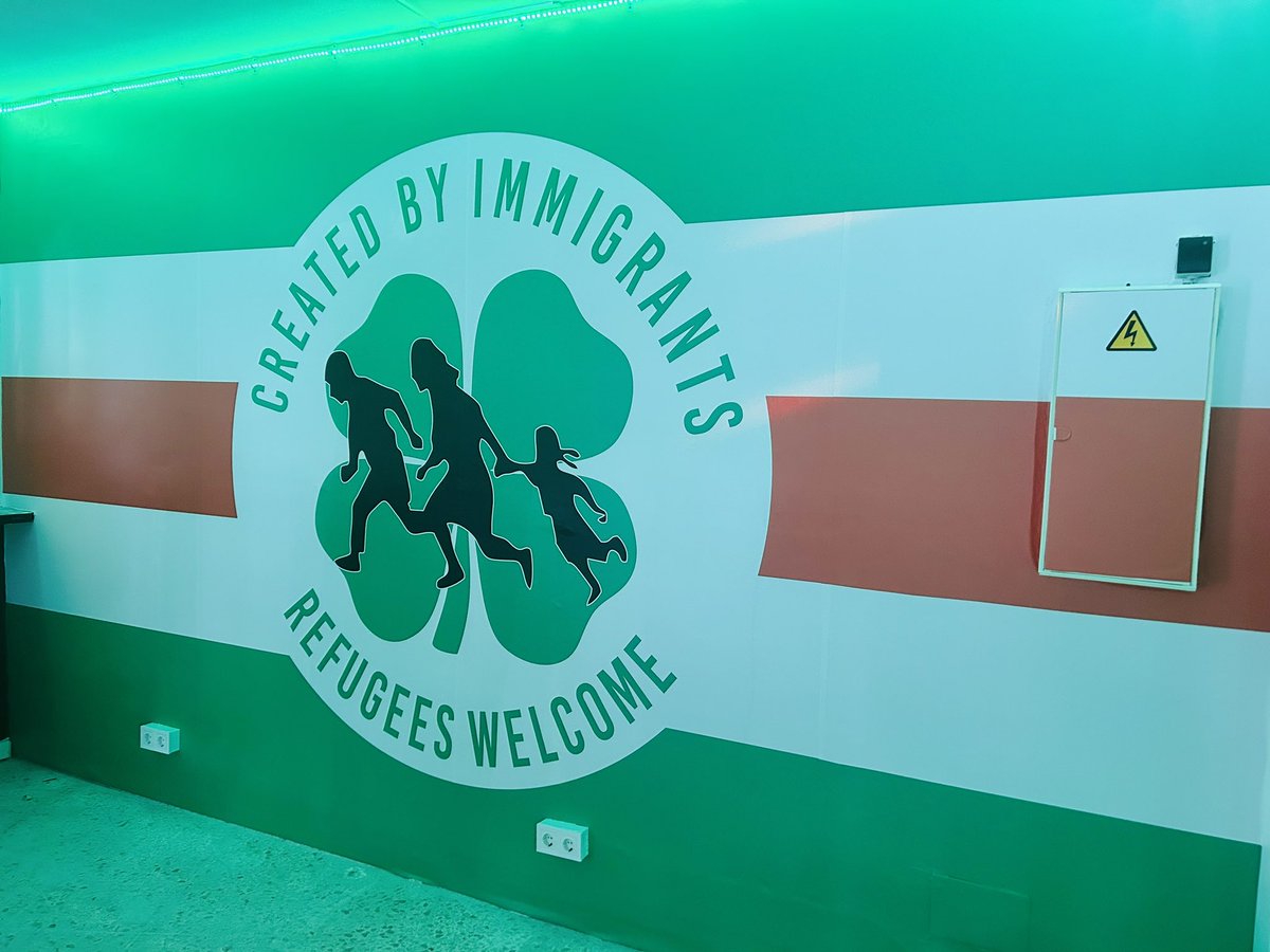 👀Our new wall mural 👀 As it says “Created by immigrants” Refugees welcome @celticbars @NCCeltic @CelticFC @CelticFCSLO @celticrumours @celticfanzone