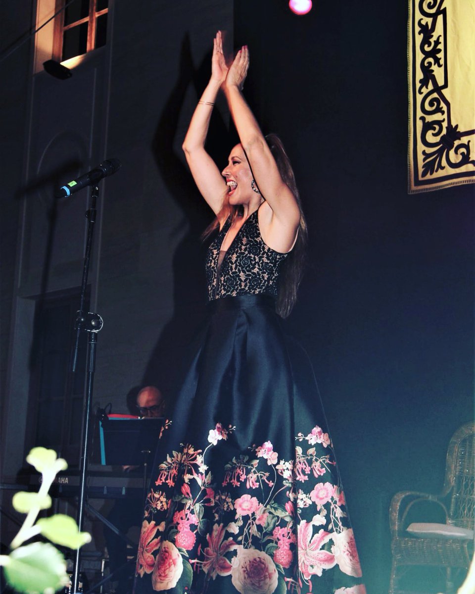 RosarioMohedano's tweet image. No puedo ser más feliz !!
Gracias!! 🥰🥰🥰
No tengo vida para agradecerle tanto a la vida♥️.
Feliz fin de semana!!
A seguir sumando 😘😘😘😘😘😘