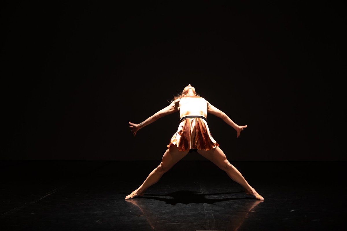 SoCalDance's tweet photo. We are excited to introduce the next company performing at this year's Invitational, @brockusreddanceco! They will be performing a selection of their works and you do not want to miss this opportunity to see them live! https://t.co/jrZhhDXcdu