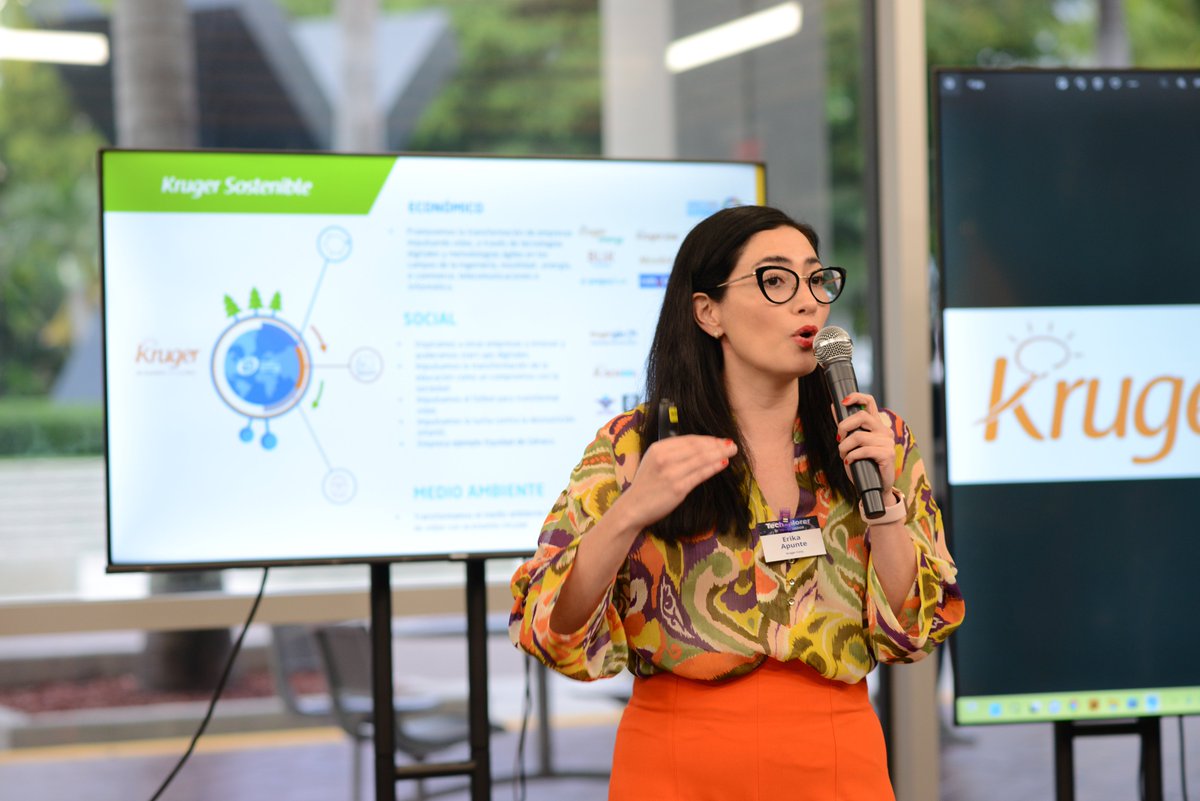 ProEcuador_'s tweet photo. Este espacio en el marco de Techxplorer, es una dinámica inspirada en Shark Tank donde 14 empresas de🇪🇨 presentaron sus proyectos tecnológicos a líderes empresariales de🇺🇸, gracias al proyecto #QuitoExporta 2.0 de @desarrolloquito, @Fedexpor @CITECec  y el apoyo de @ProEcuador_ https://t.co/gNdEjhCUZk