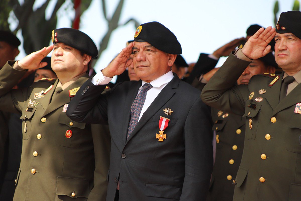 ComandoChavin's tweet photo. 26 años de la Operación de Rescate “ Chavin de huantar”  #TerrorismoNuncaMas https://t.co/9E1rZSHAw6