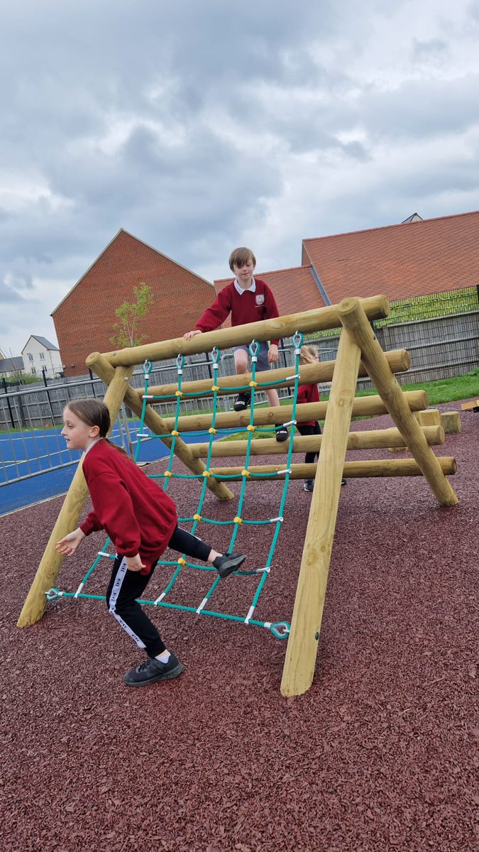StEds_Primary's tweet photo. Constantinople Class have had a brilliant week exploring our new trim trail and investigating transport in the community as part of our focus during #ClimateWeek #StEdsSport #StEdsGeography https://t.co/uBH9Jg4ULS