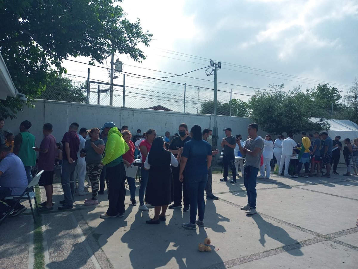 CapaNegras's tweet photo. Brigada de Salud para la Prevención y Orientación en Adicciones en la Casa del Migrante Frontera Digna en conjunto con los programas de la Jurisdicción @Jurisdiccion1PN @CONADICmx 
#JuntosPorLaPaz
#ConadicTeEscucha
#CuidaTuSaludMental
@ceca_coahuila @CapasCoahuila https://t.co/6GXj3wxlJk