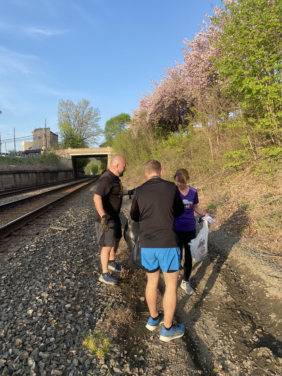 NatashaSwartley's tweet photo. Great way to do town clean up and incorporate runs! 800’s then pick up trash! Loved it! #emmaus #earthday #cleanupyourshit https://t.co/sGXqkjnmWn