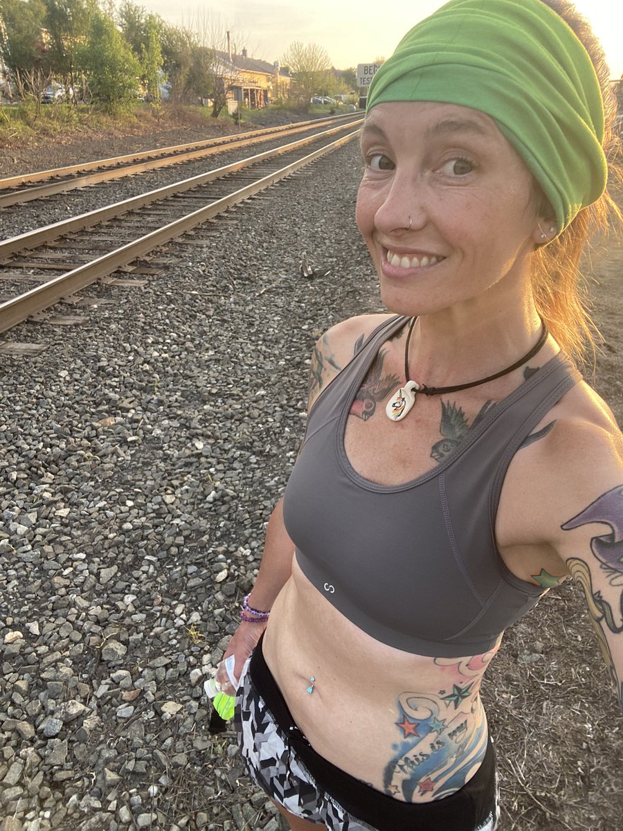 NatashaSwartley's tweet photo. Great way to do town clean up and incorporate runs! 800’s then pick up trash! Loved it! #emmaus #earthday #cleanupyourshit https://t.co/sGXqkjnmWn