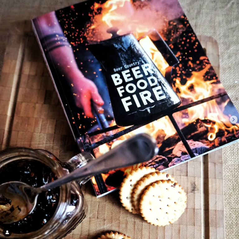 roeliareads's tweet photo. #FoodieFriday and #FlashbackFriday all in one! #RoeliaReads
Read and Cook: Beer Country’s Pots, Pans and Potjies by Karl Tessendorf and Greg Gilowey
#RoeliaReadsAndCooks #CookbookReview here: https://t.co/3zD7Do2OYa
@PenguinBooksSA https://t.co/ambqAZlY8o