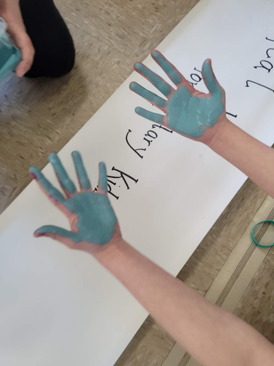 HRMFRC's tweet photo. Thanks @Ocean_View_Elem for the fun day creating a special display with the students for the Month of the Military Child. #tealup #monthofthemilitarychild #messyfun
@HRCE_NS https://t.co/PxvpP8S6Rf